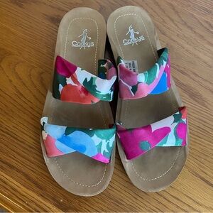 Corkys With a Twist Floral Slide Sandals Size 9